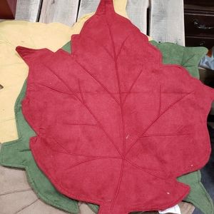 Leaf placemats decor